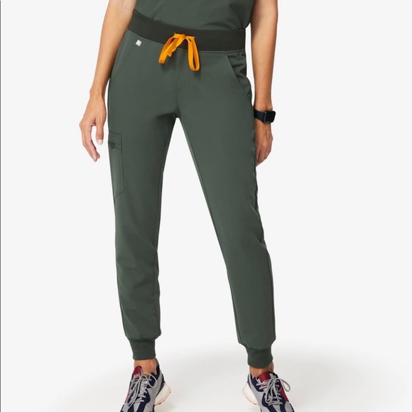 Figs MOSS XS Catarina and XS Zamora petite